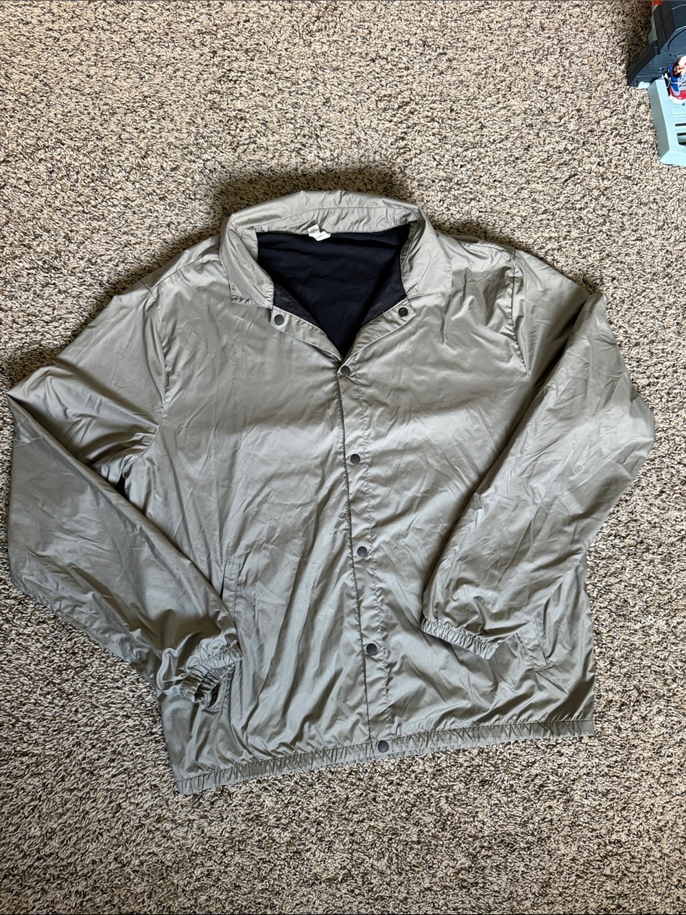 lululemon athletica Coach Windbreaker Soft Earth Taupe Button-Front Jacket - Picture 4 of 10